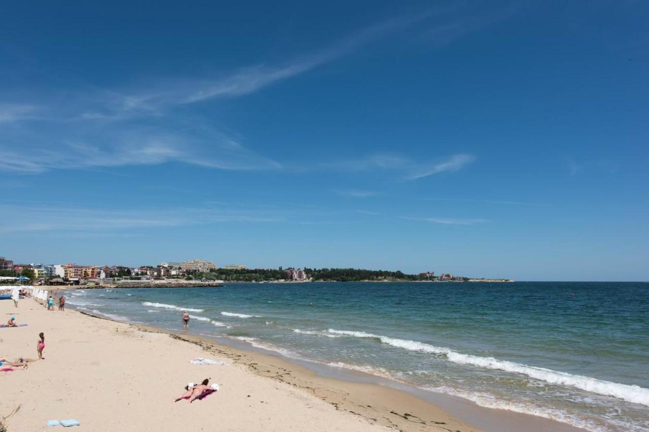 Gt Riviera Fort Beach Apartments Ravda Esterno foto