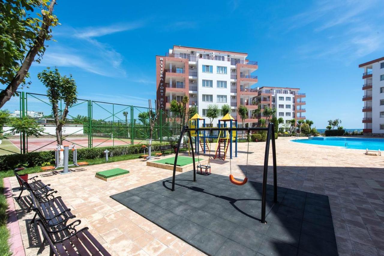 Gt Riviera Fort Beach Apartments Ravda Esterno foto